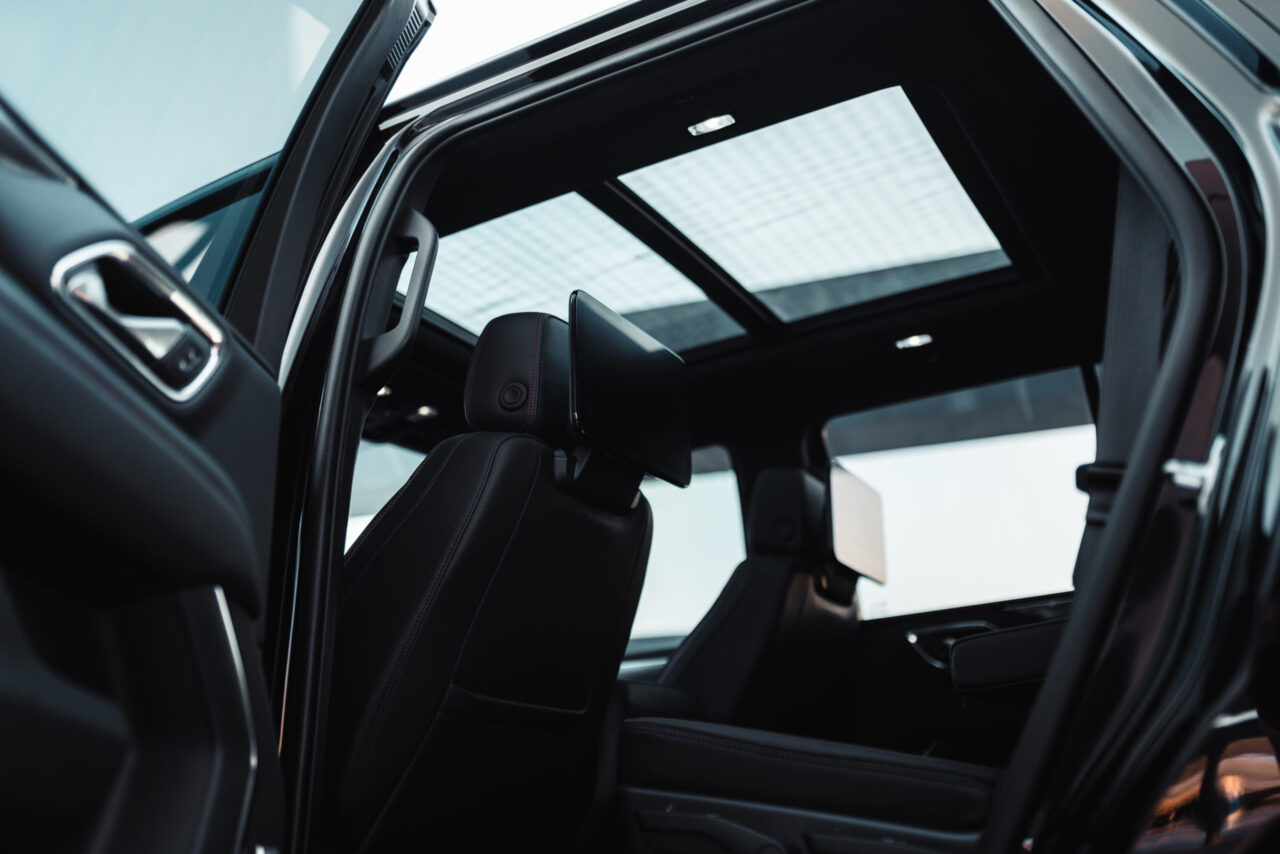 Chevrolet Tahoe Black