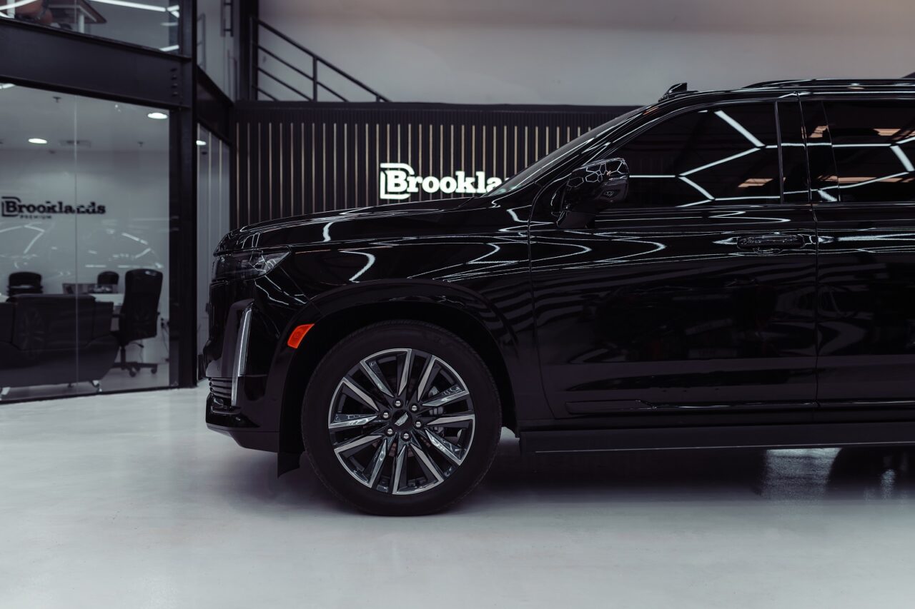 Cadillac Escalade ESV Black