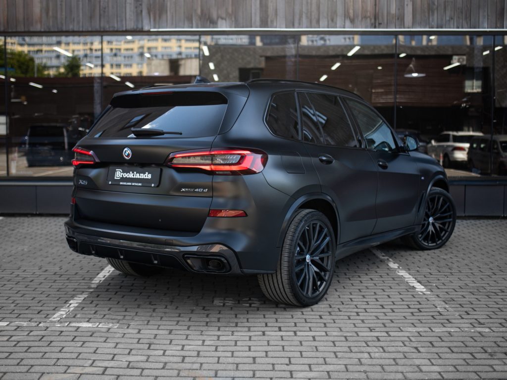 BMW X5 40i Black