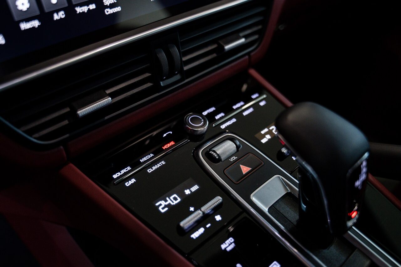 Porsche Cayenne Grey