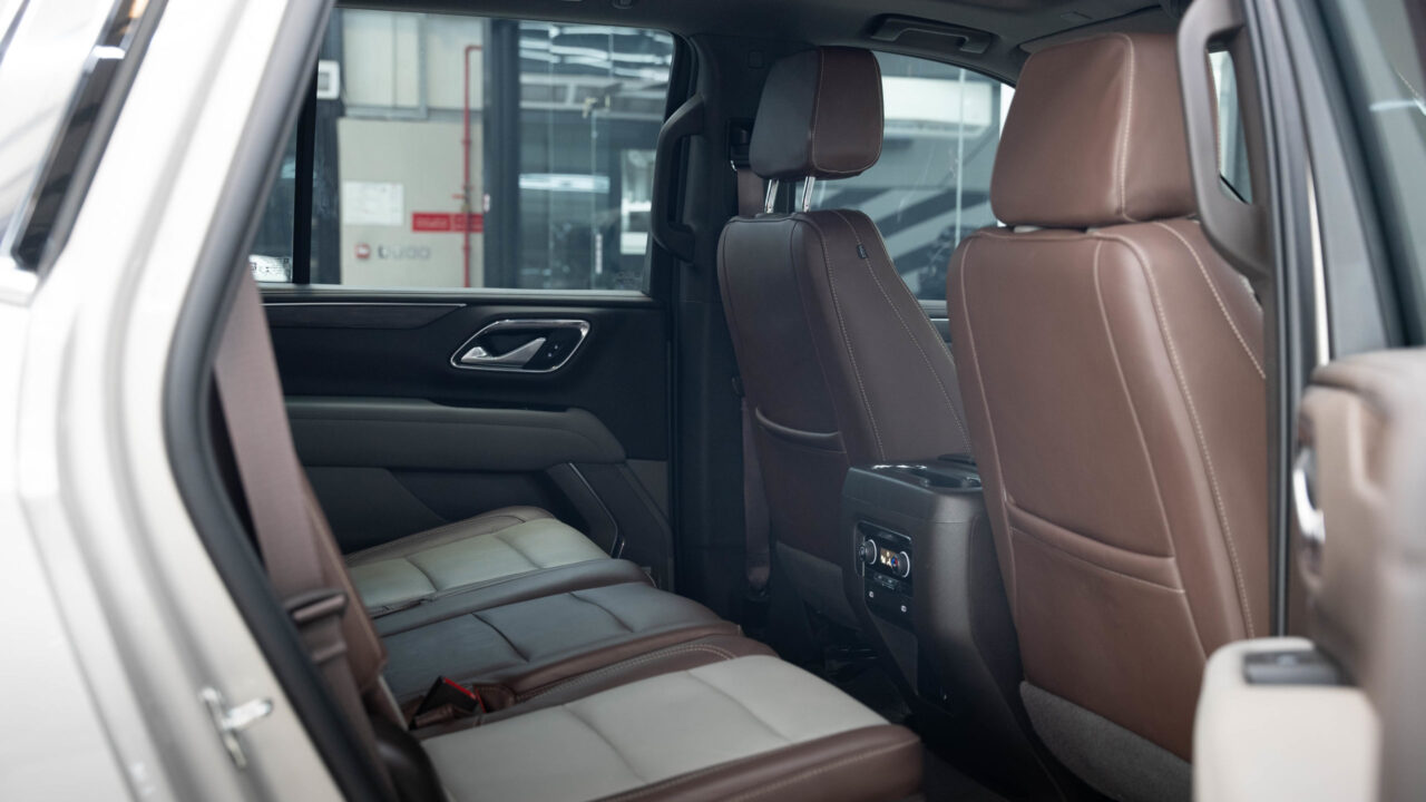 Chevrolet Tahoe Beige