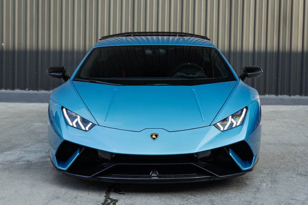 Lamborghini Huracan Blue