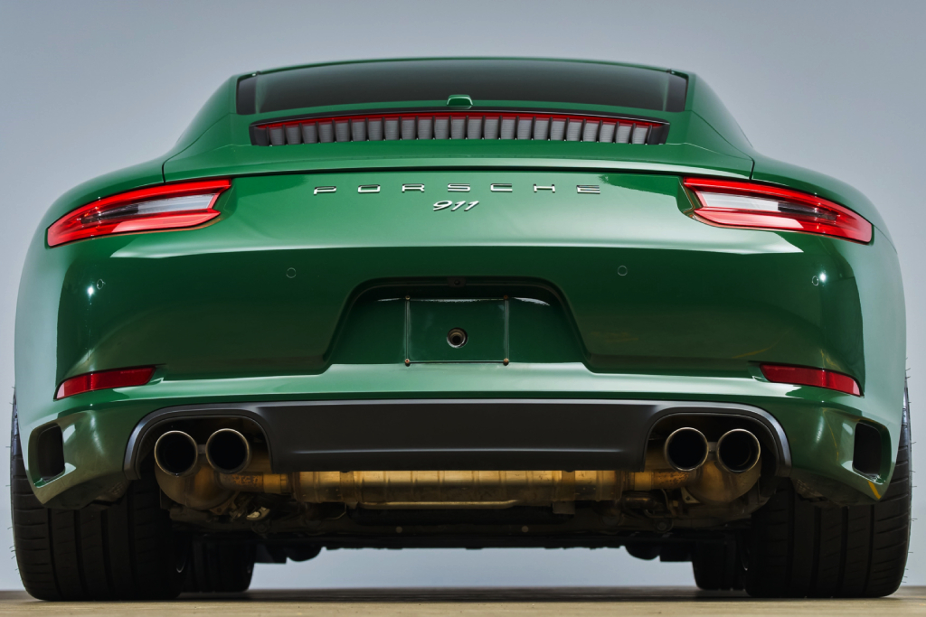 Porsche 911 Carrera S Green