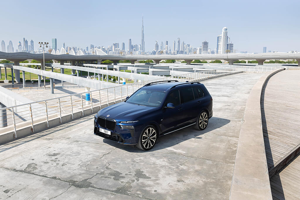 BMW X7 Restyling Dark Blue