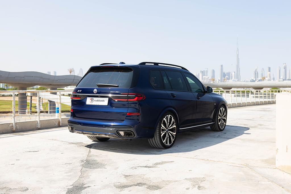 BMW X7 Restyling Dark Blue