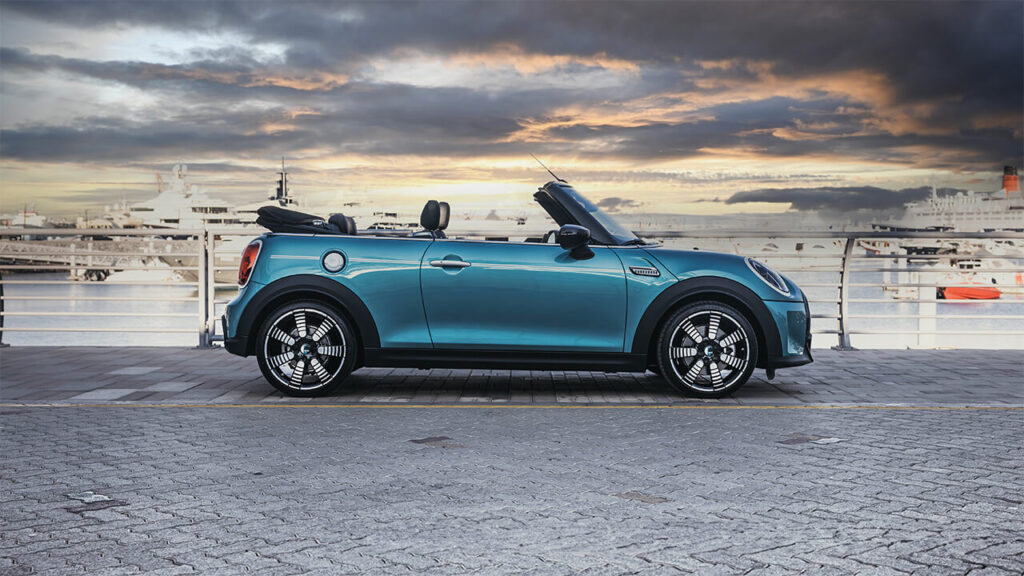 MINI COOPER CONVERTIBLE Blue