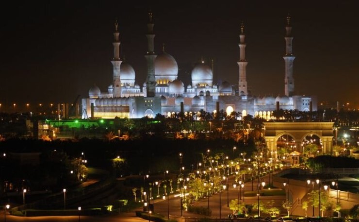 Мечеть в темное время суток