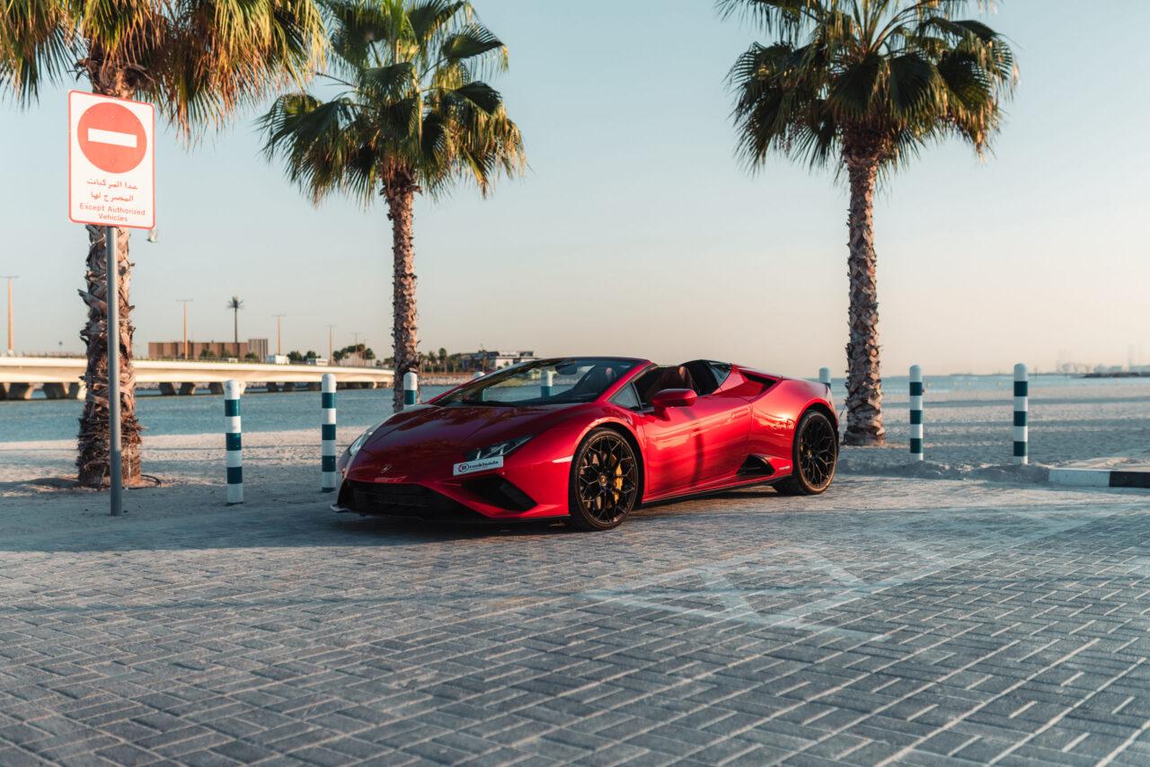Аренда Lamborghini Huracan EVO Spyder в Дубае