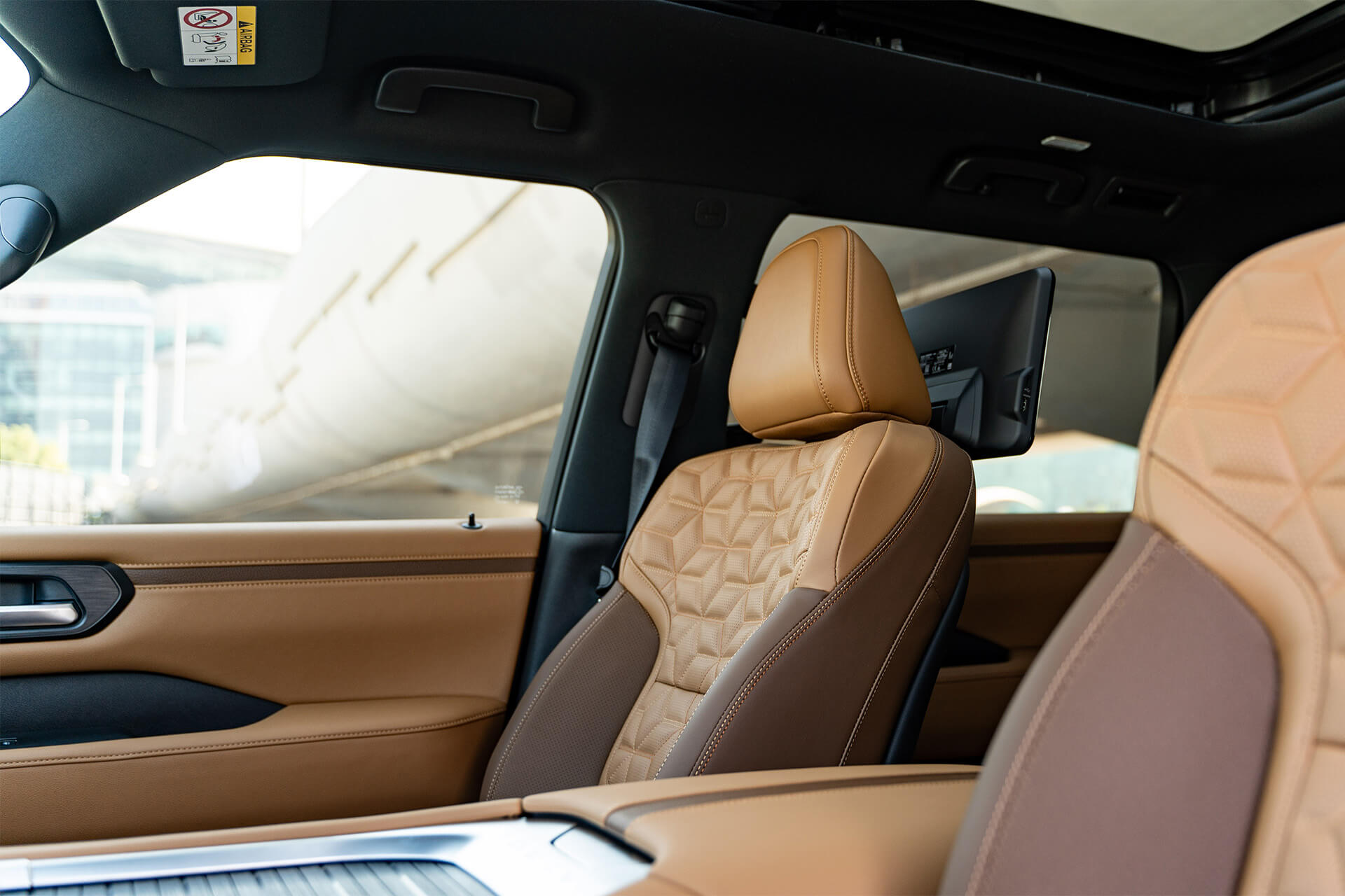 Nissan Patrol White Platinum City