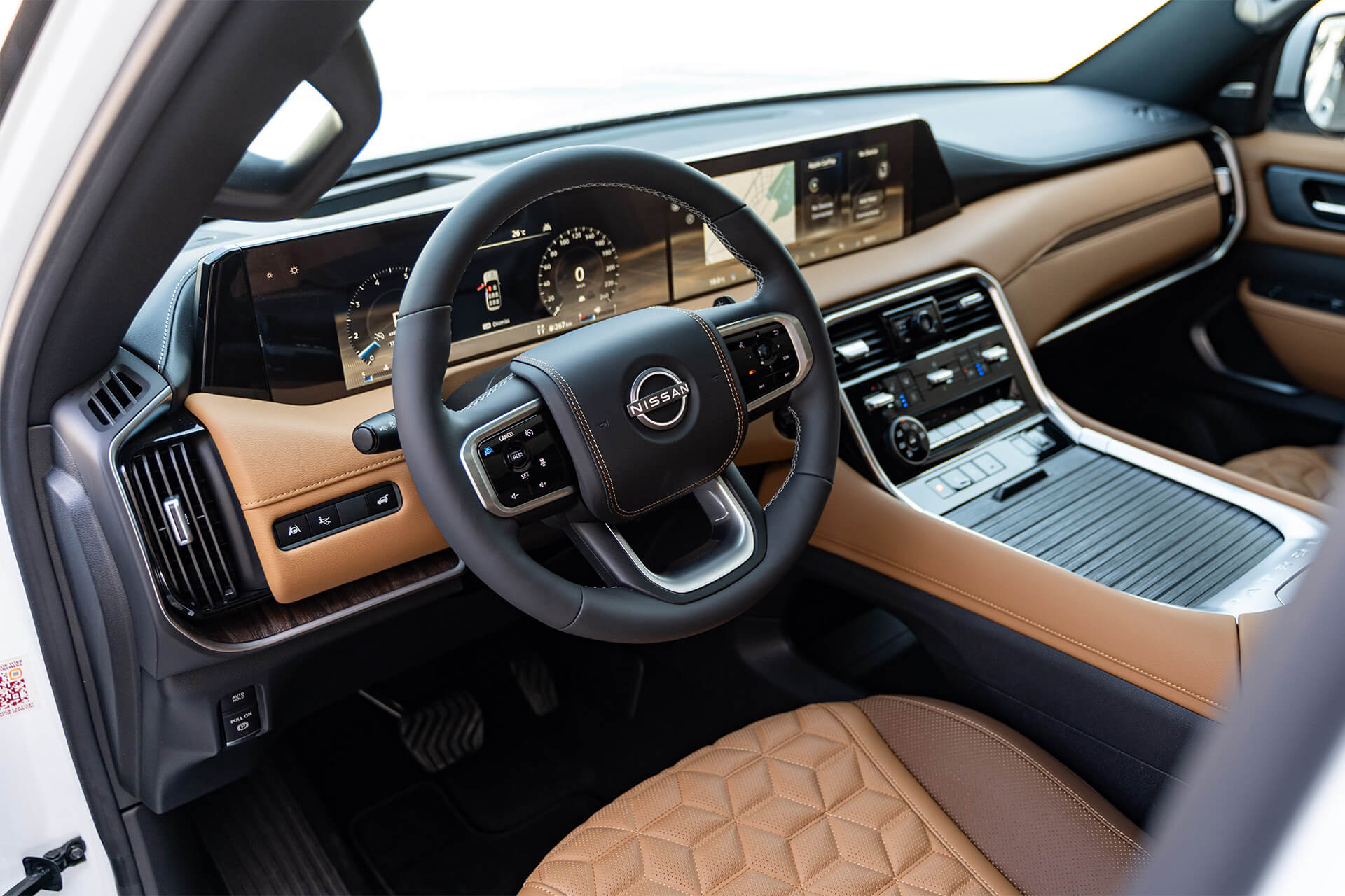 Nissan Patrol White Platinum City