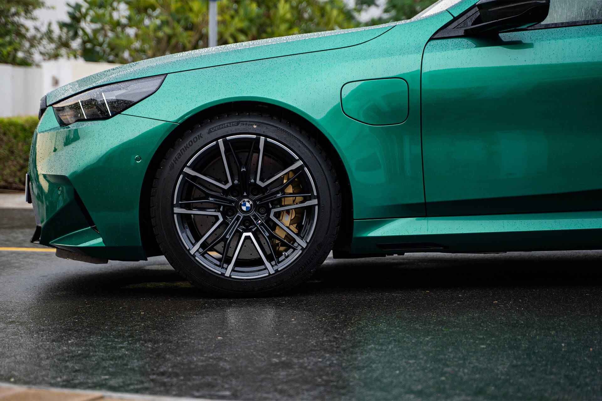 BMW M5 Green