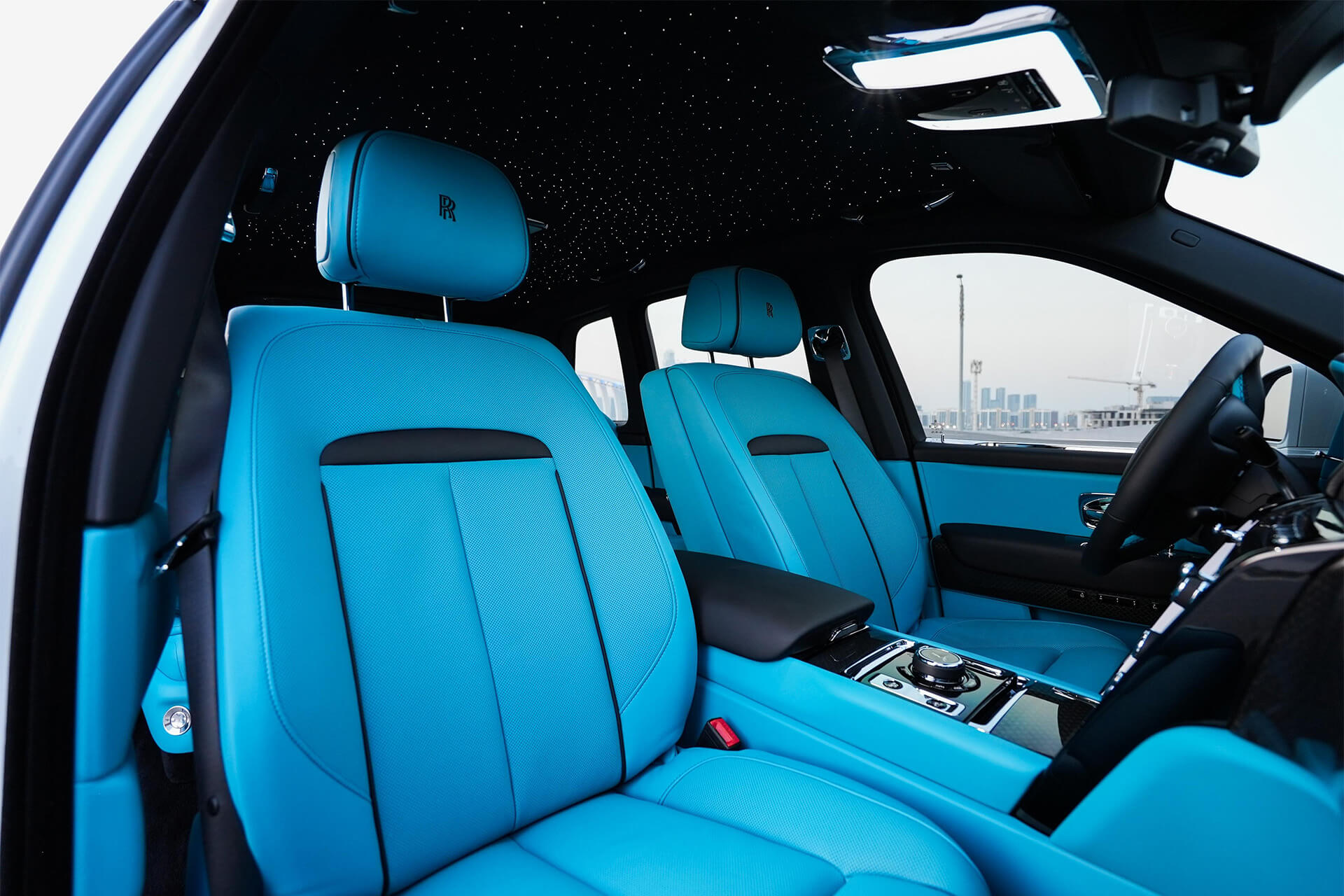 Rolls Royce Cullinan Black Badge White