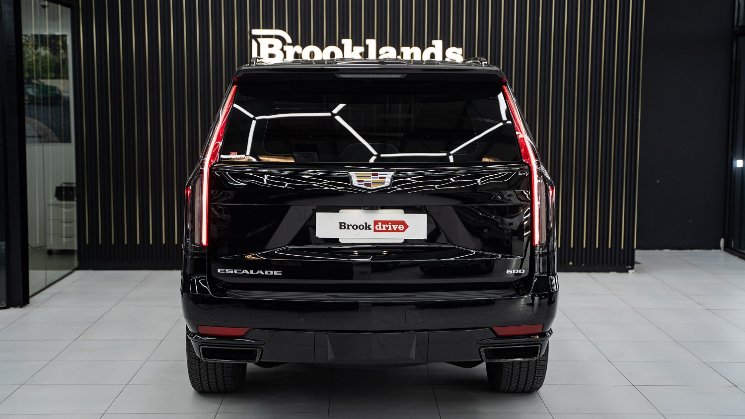 Cadillac Escalade Black Y