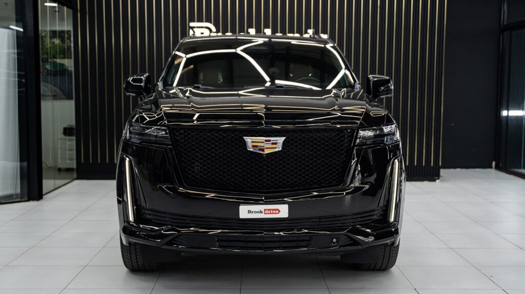 Cadillac Escalade Black Y