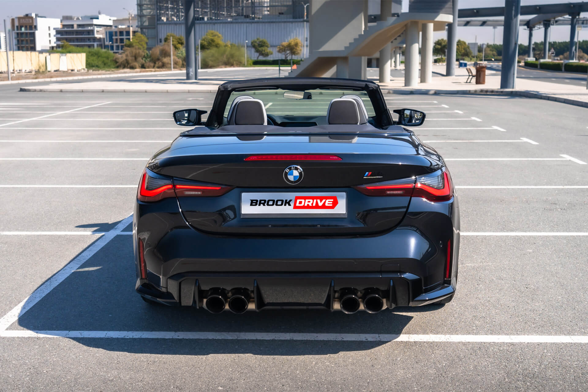 BMW M4 Competition Convertible Tanzanite Blue