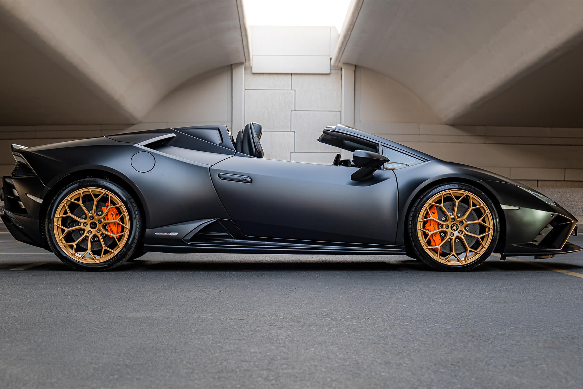 Lamborghini Huracan EVO Spider Matte Black
