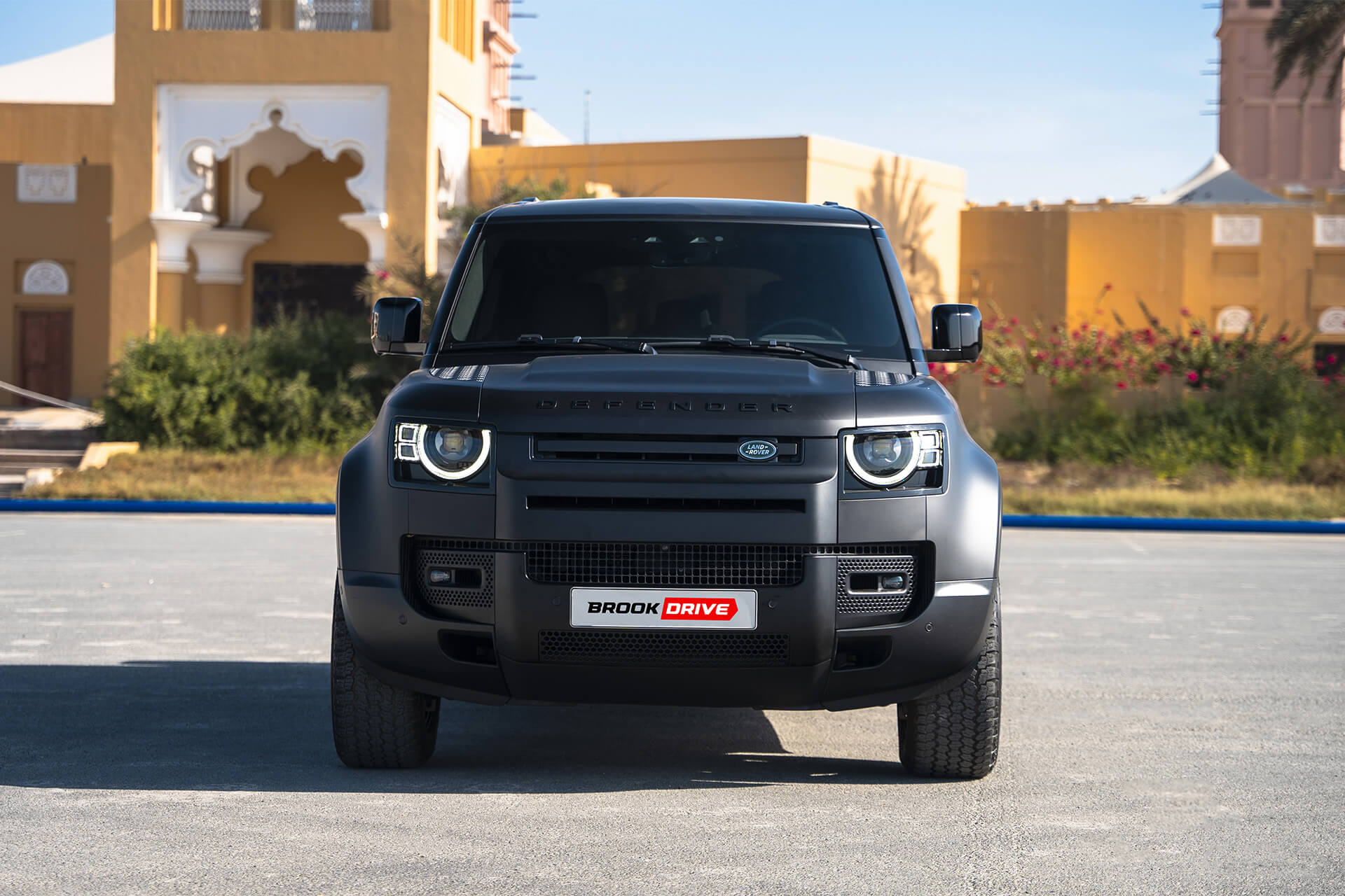Land Rover Defender Matte Black