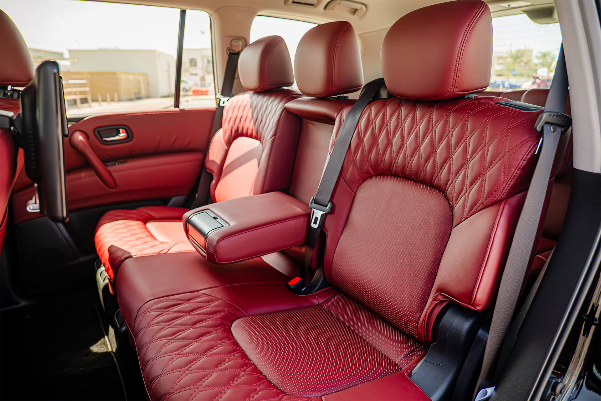 Nissan Patrol SE Platinum Black