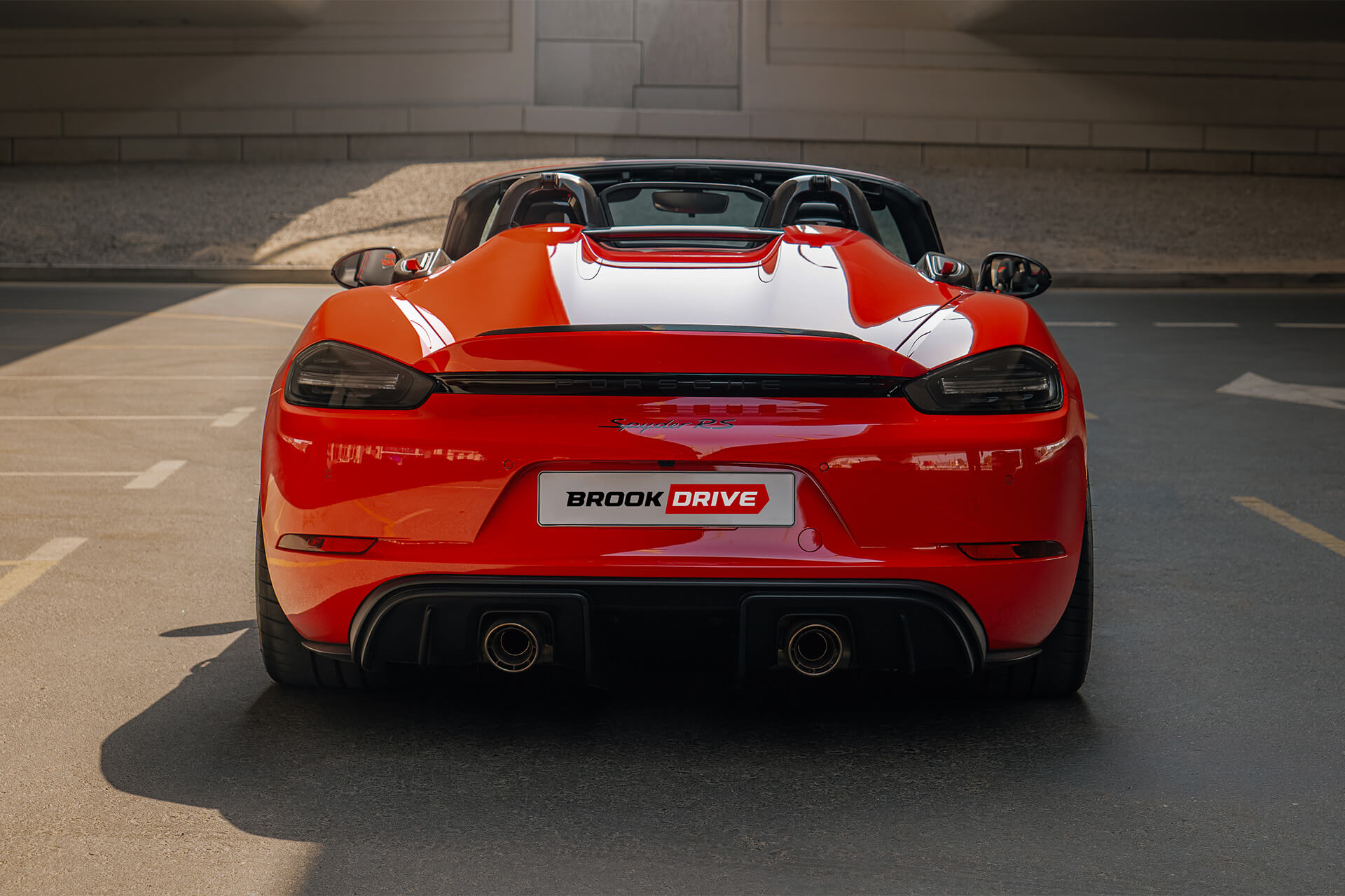 Porsche 718 Spyder RS Guards Red