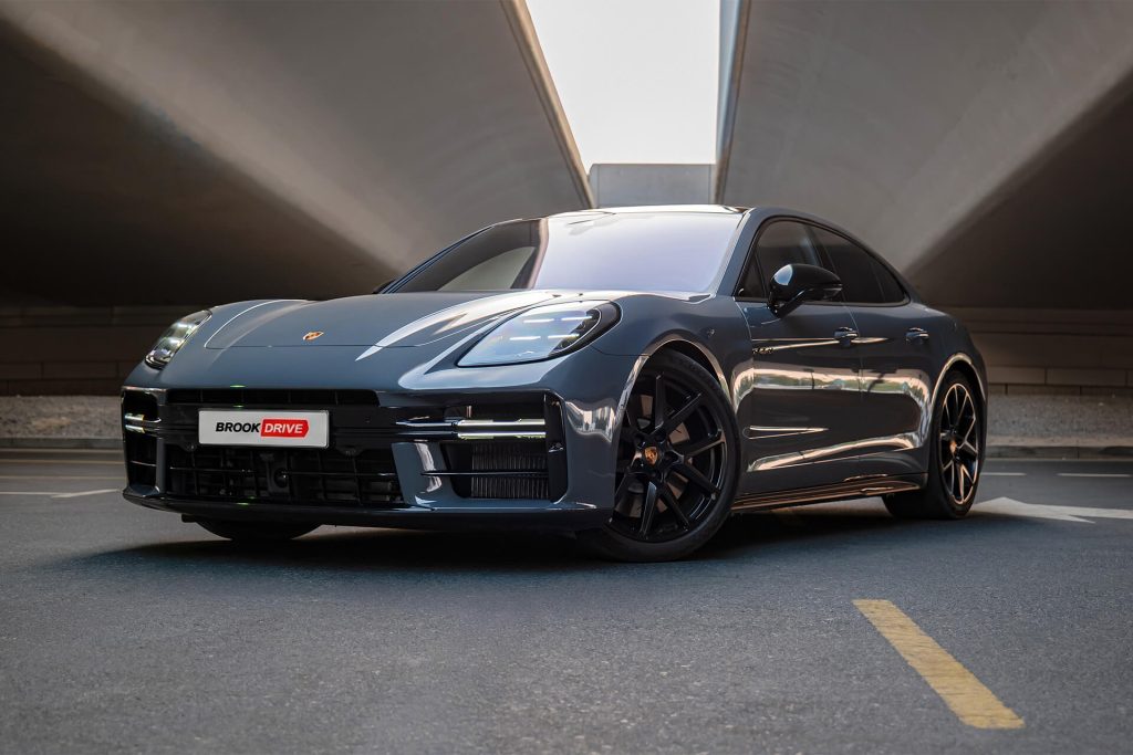 Porsche Panamera 4S E-Hybrid Arctic Grey