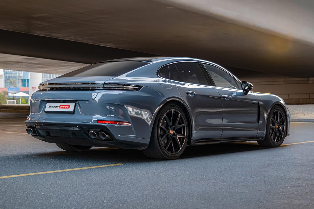 Porsche Panamera 4S E-Hybrid Arctic Grey